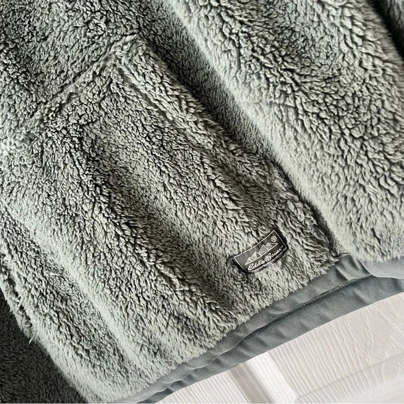 Eddie Bauer Snug Plush Funnel Neck Top Women's Med Olive Green Pullover NWT - Picture 2 of 4